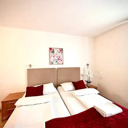 Garni Hotel Keltika Izola Exterior photo